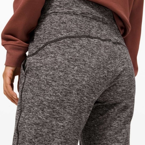 Lululemon ready to Lululemon high rise jogger - Picture 2 of 3